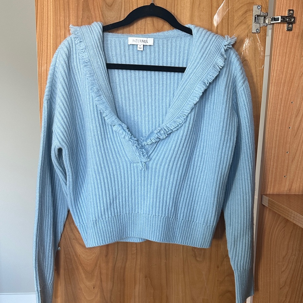 INTERMIX Sky Blue V-Neck Sweater with Fringe Sz Medium
